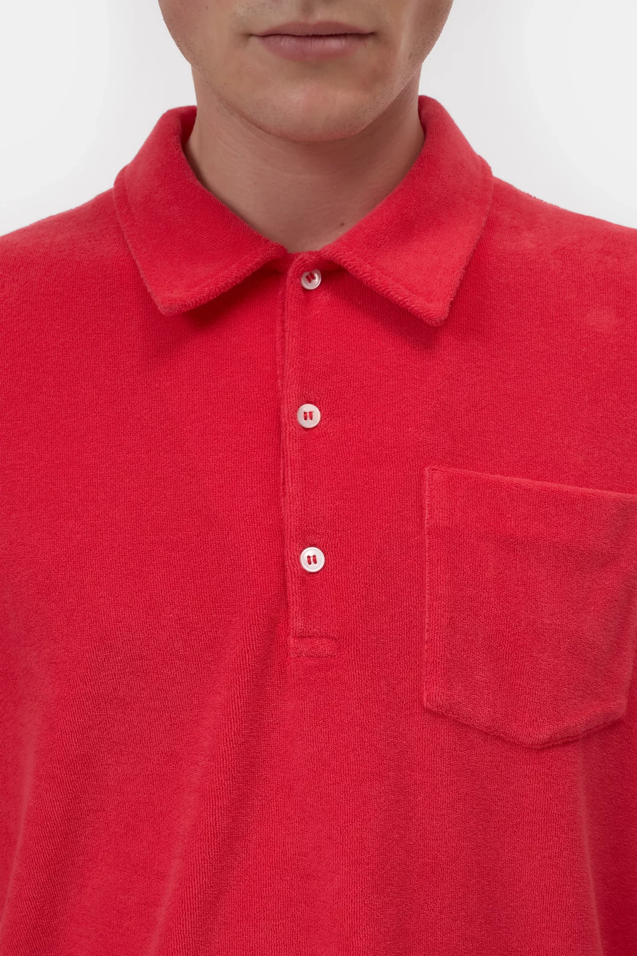 polo rouge en éponge